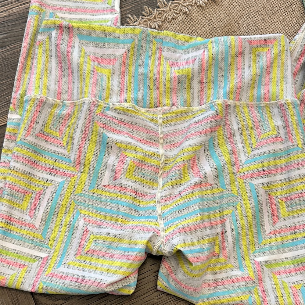 Niyama Sol Geometric Pattern Legging - image 4